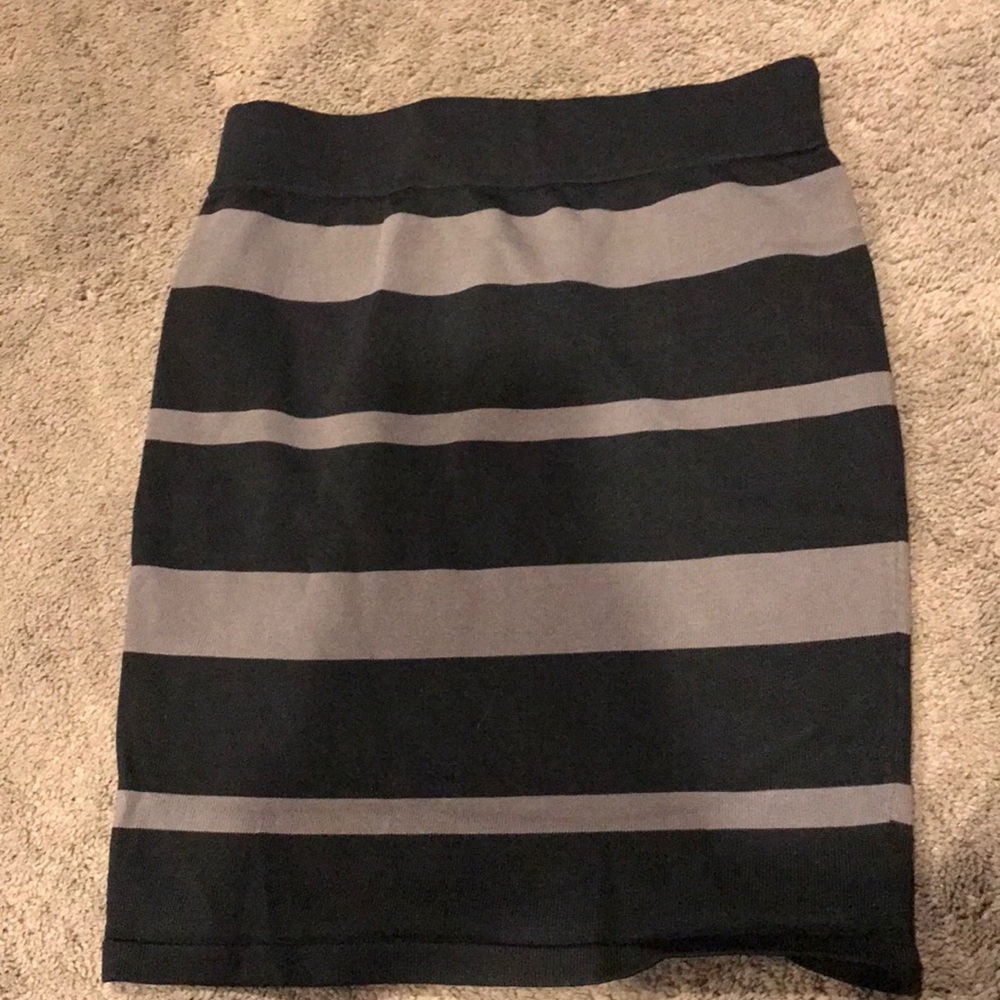 Striped mini skirt